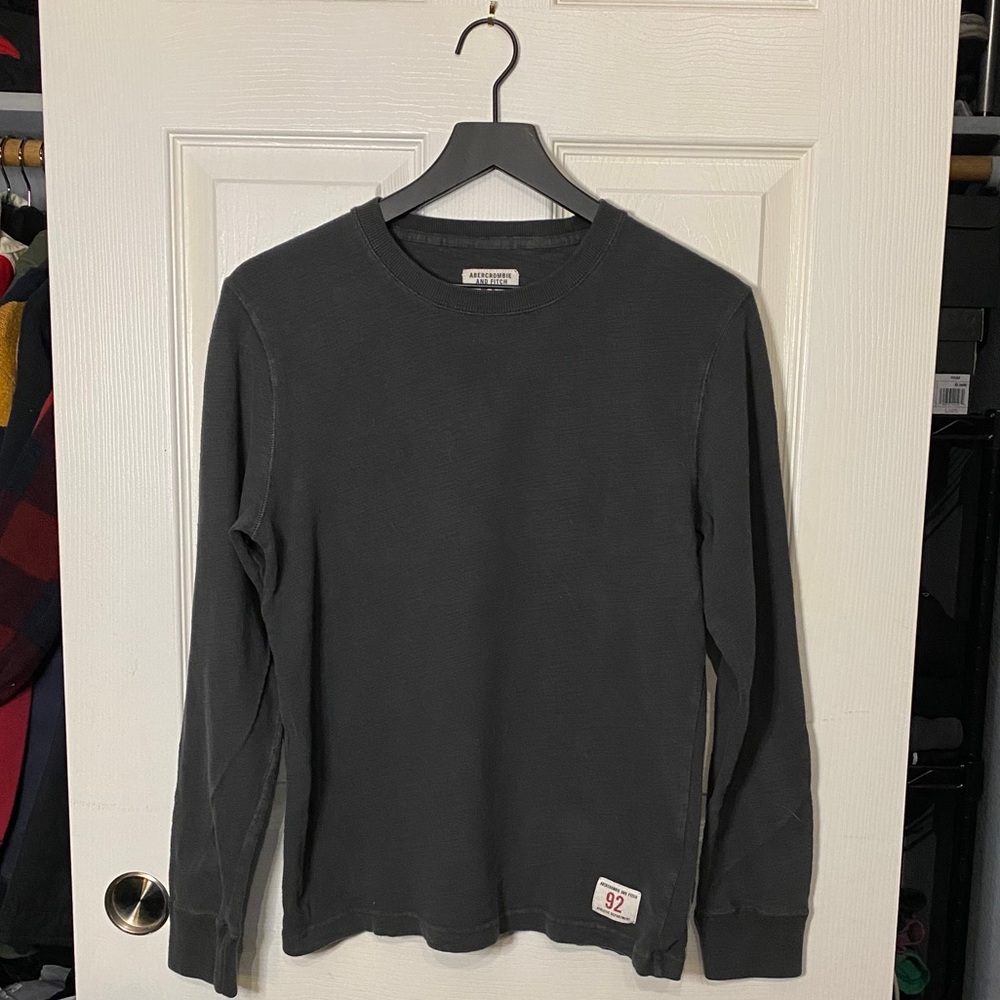 Abercrombie and Fitch leeve shirt